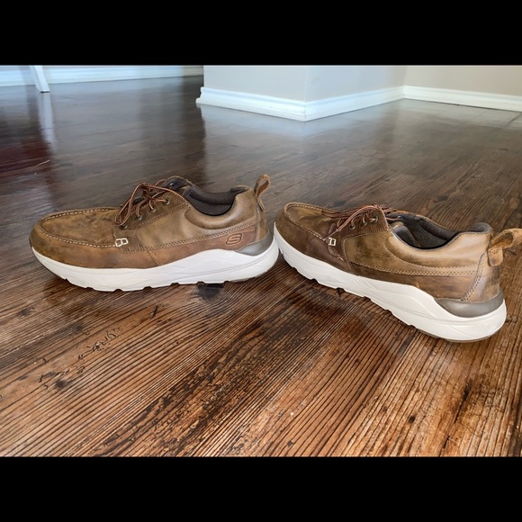 Skecher Streetwear shoe - Picture 1 of 2